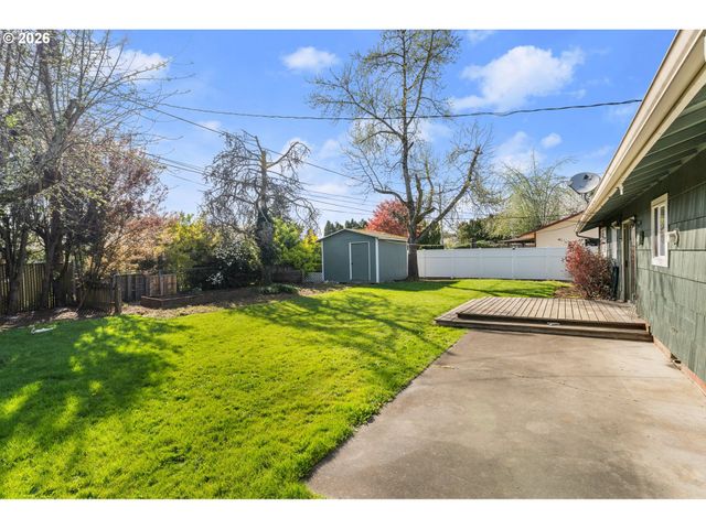 837 Se 169TH Dr, Portland, OR 97233