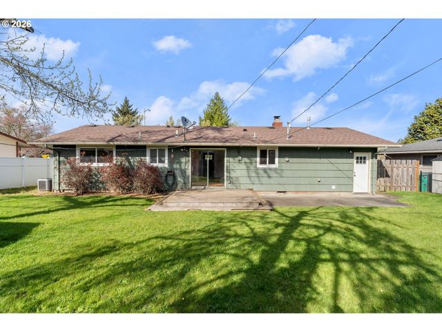 837 Se 169TH Dr, Portland, OR 97233