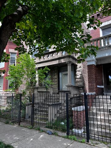 3936 W Congress Parkway, Chicago, IL 60624