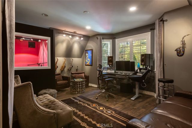 29155 Old Mill Creek, Agoura Hills, CA 91301