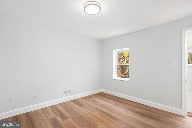 105 CARROLLTON AVE, Baltimore, MD 21223