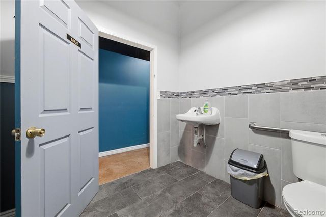 10340 Van Dyke Street, Detroit, MI 48234