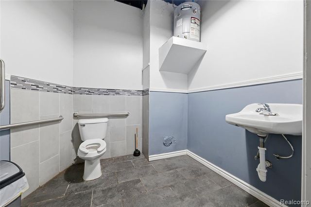 10340 Van Dyke Street, Detroit, MI 48234