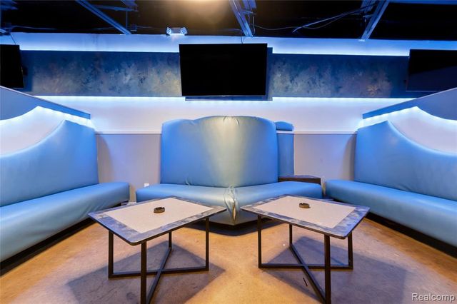 10340 Van Dyke Street, Detroit, MI 48234