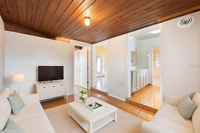 6028 MIMOSA DRIVE, Orlando, FL 32807