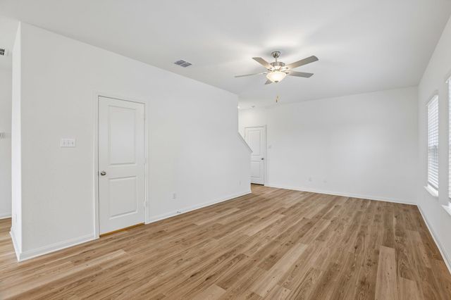 18400 Stellers Sea ST, Elgin, TX 78621