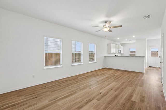 18400 Stellers Sea ST, Elgin, TX 78621