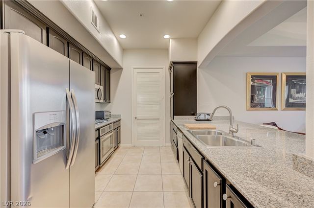 38 East Serene Avenue 232, Las Vegas, NV 89123