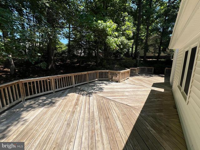 7 S POINTE LANE, Fredericksburg, VA 22405