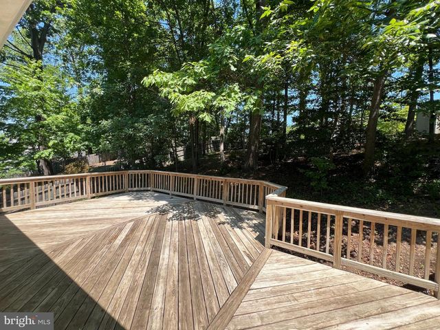7 S POINTE LANE, Fredericksburg, VA 22405