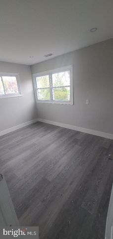 84 WHITEWOOD DR, Levittown, PA 19057