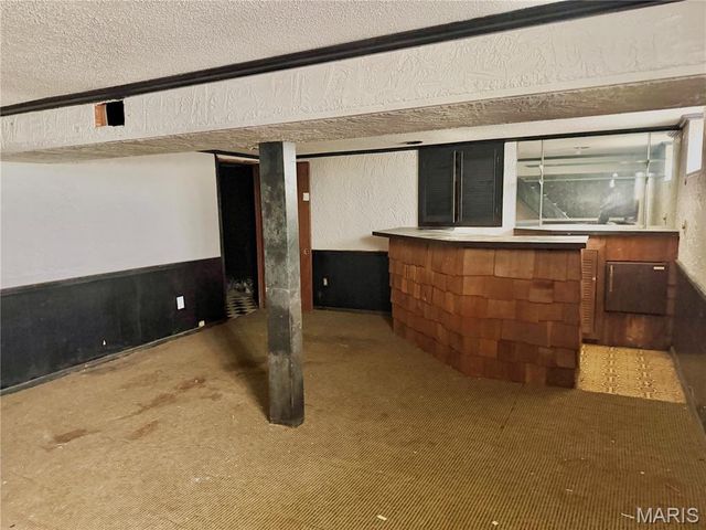 8150 Rector Drive, Berkeley, MO 63134