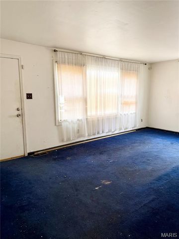 8150 Rector Drive, Berkeley, MO 63134