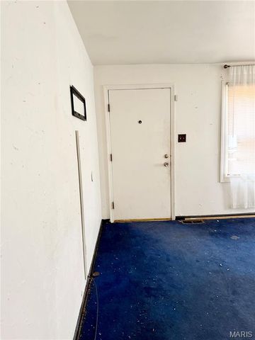 8150 Rector Drive, Berkeley, MO 63134