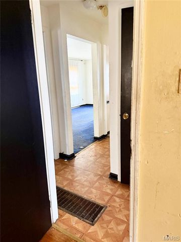 8150 Rector Drive, Berkeley, MO 63134