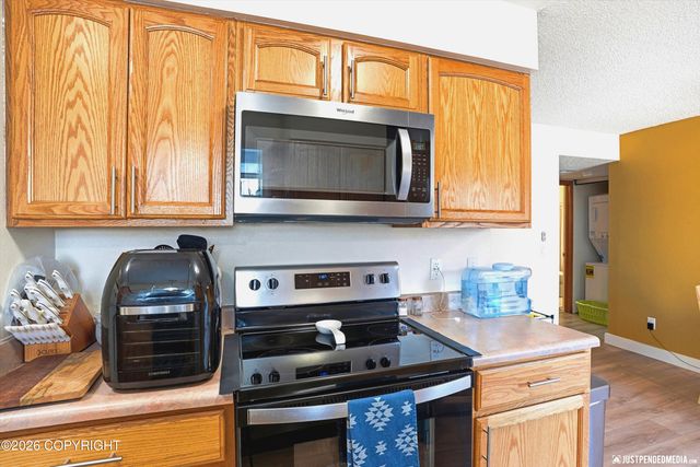 10260 Tartan Circle, Anchorage, AK 99507