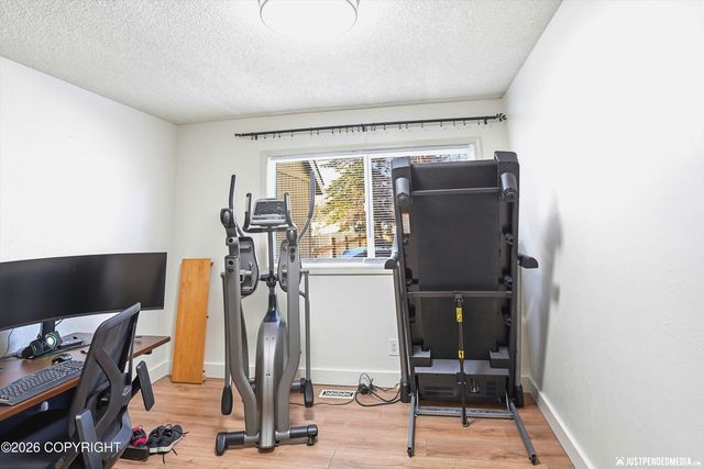 10260 Tartan Circle, Anchorage, AK 99507