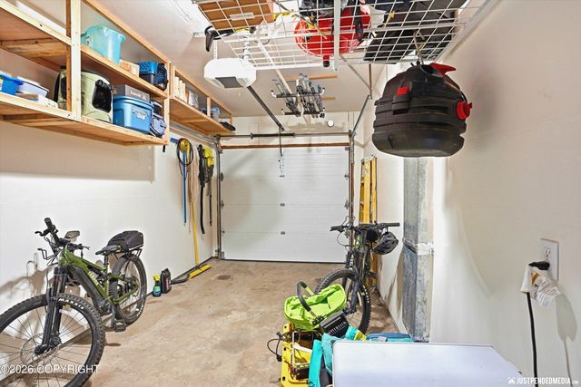 10260 Tartan Circle, Anchorage, AK 99507