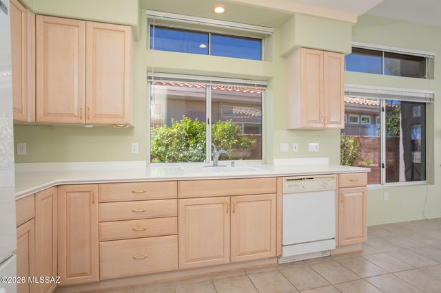 1861 E Mellow Trail, Oro Valley, AZ 85755