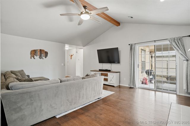 19804 E 37th Place S, Broken Arrow, OK 74014