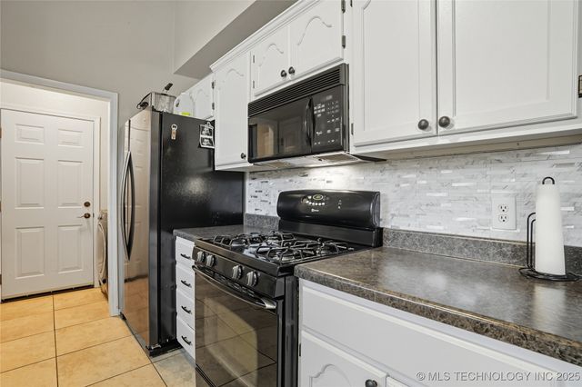 19804 E 37th Place S, Broken Arrow, OK 74014