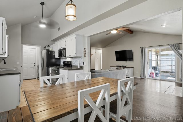 19804 E 37th Place S, Broken Arrow, OK 74014