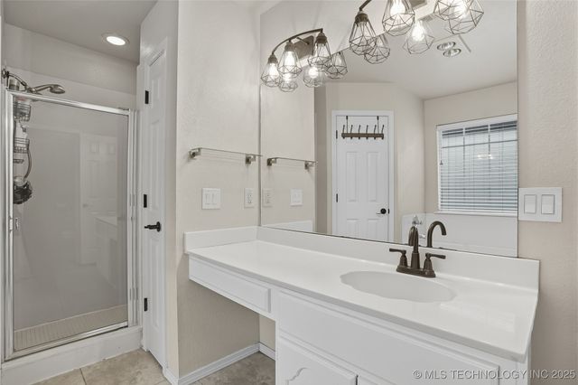 19804 E 37th Place S, Broken Arrow, OK 74014