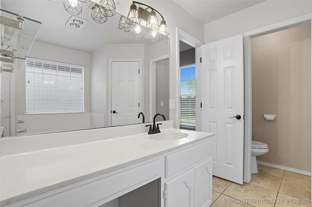 19804 E 37th Place S, Broken Arrow, OK 74014