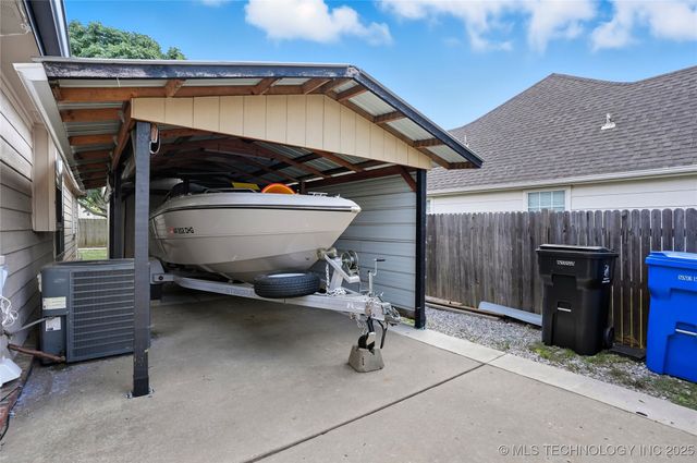 19804 E 37th Place S, Broken Arrow, OK 74014