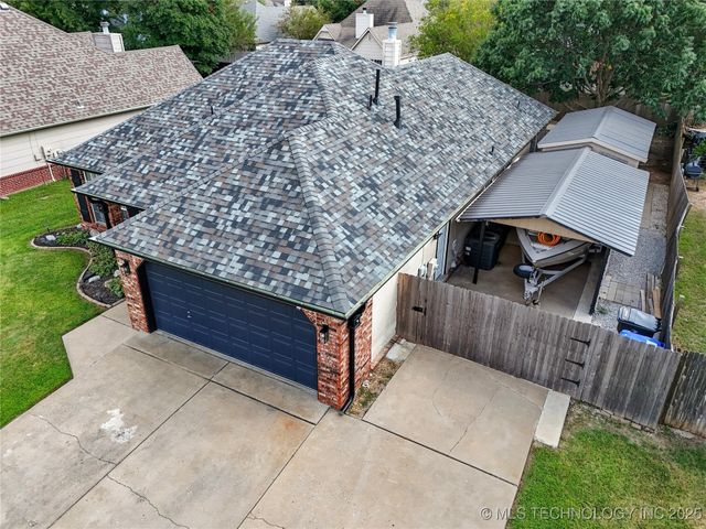 19804 E 37th Place S, Broken Arrow, OK 74014