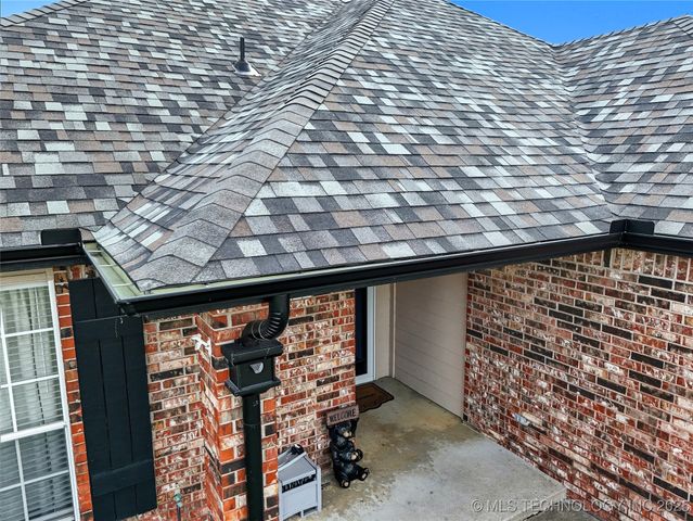 19804 E 37th Place S, Broken Arrow, OK 74014