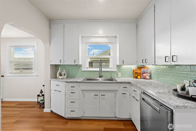 712 S 58th Street, Tacoma, WA 98408