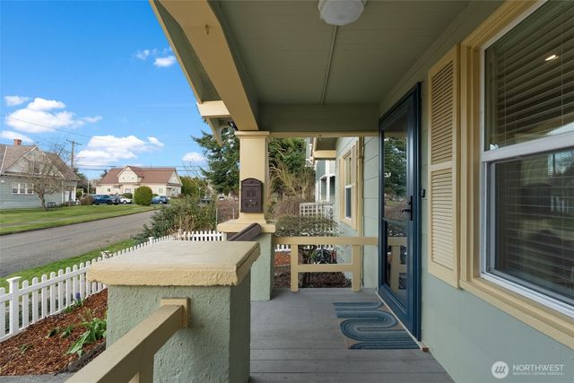 712 S 58th Street, Tacoma, WA 98408