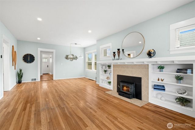 712 S 58th Street, Tacoma, WA 98408