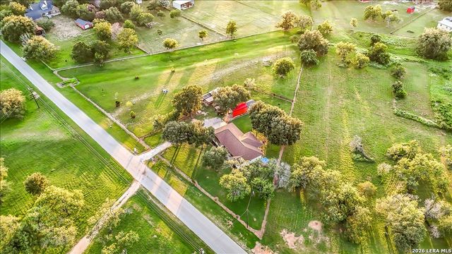 155 COUNTRY GDNS, La Vernia, TX 78121