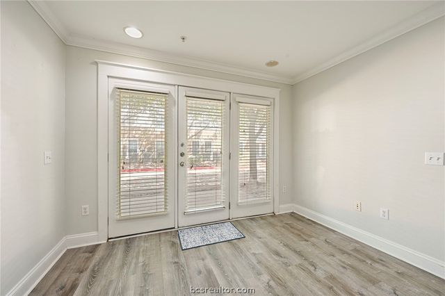 1725 Harvey Mitchell S 1812, College Station, TX 77840