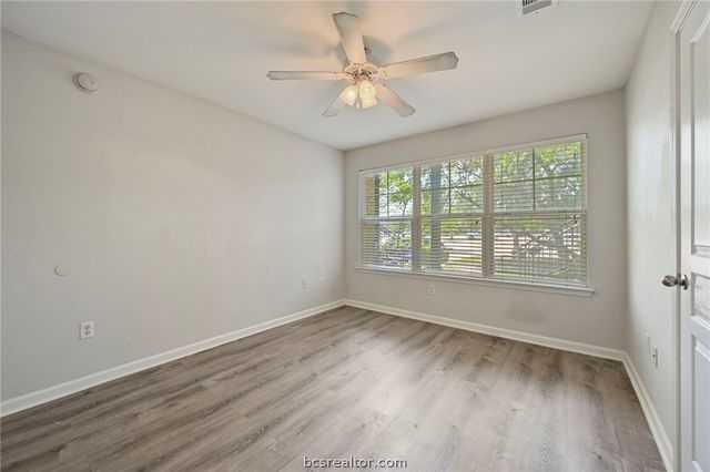 1725 Harvey Mitchell S 1812, College Station, TX 77840