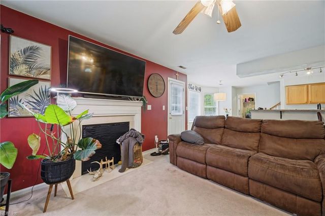 108 Montrose DR, Hampton, VA 23666
