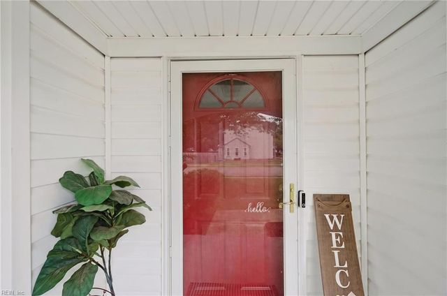 108 Montrose DR, Hampton, VA 23666