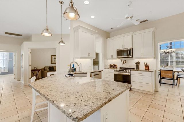 4801 EDGEMONT COURT, Sarasota, FL 34233