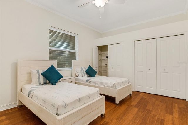 4801 EDGEMONT COURT, Sarasota, FL 34233