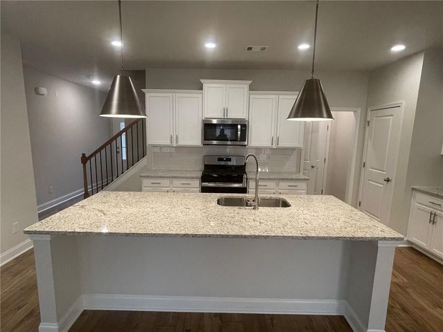 5122 Hillington Way, Sugar Hill, GA 30518