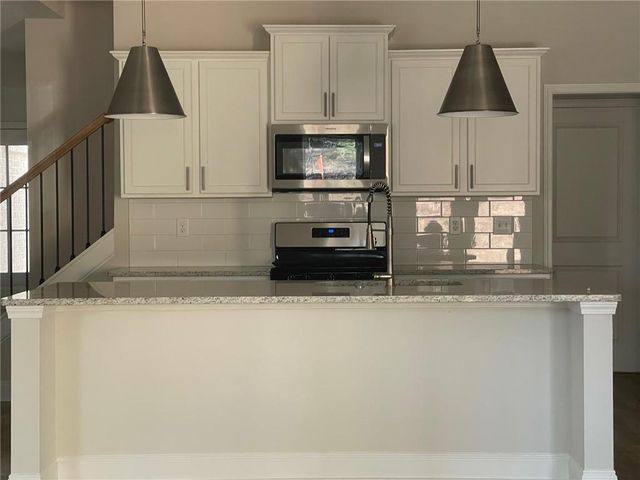 5122 Hillington Way, Sugar Hill, GA 30518