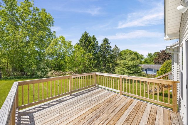 2062 Johnny Lane, Walworth, NY 14568