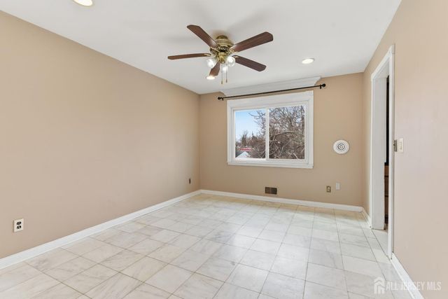 6 Cherry Street, Edison, NJ 08817