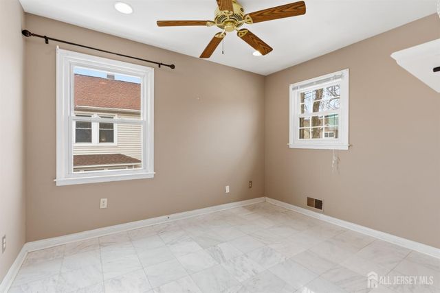 6 Cherry Street, Edison, NJ 08817