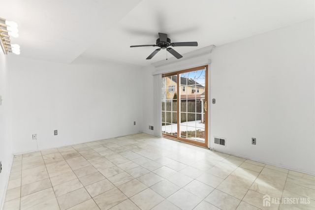 6 Cherry Street, Edison, NJ 08817