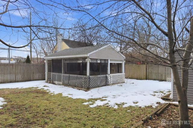 6 Cherry Street, Edison, NJ 08817