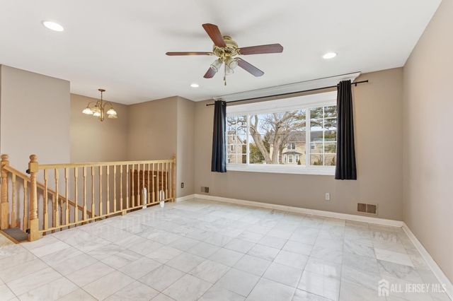 6 Cherry Street, Edison, NJ 08817