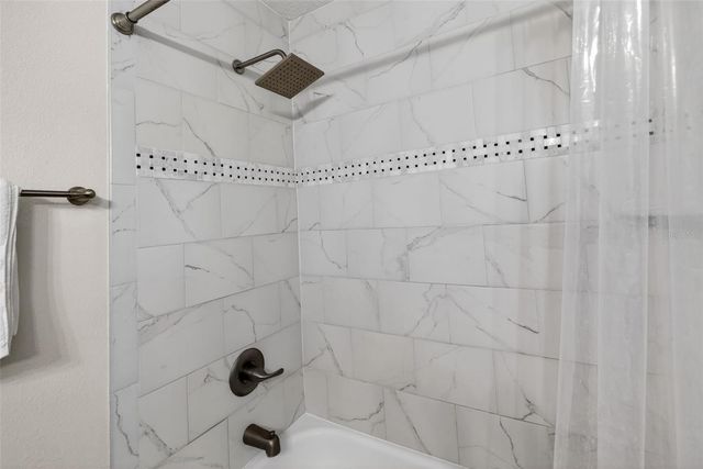 5801 N MIAMI PLACE, Tampa, FL 33604